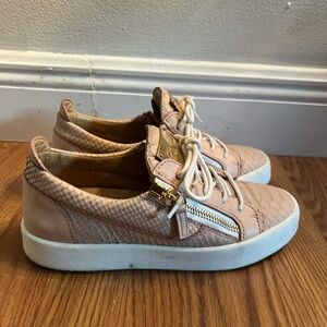Giuseppe zanotti sneakers size 40